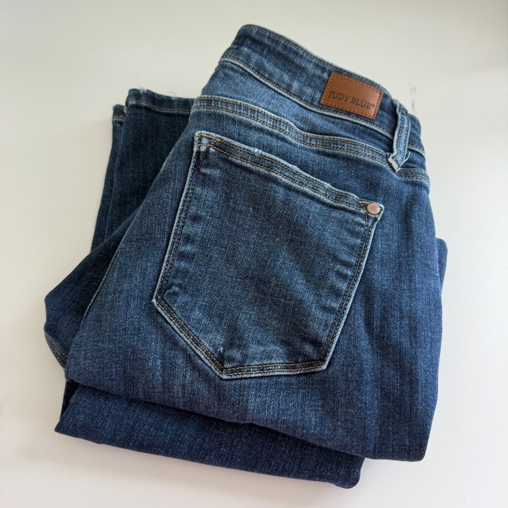 Judy Blue Boyfriend Fit Dark Wash Jeans Distressed Hem JB82368DK Size 7/28